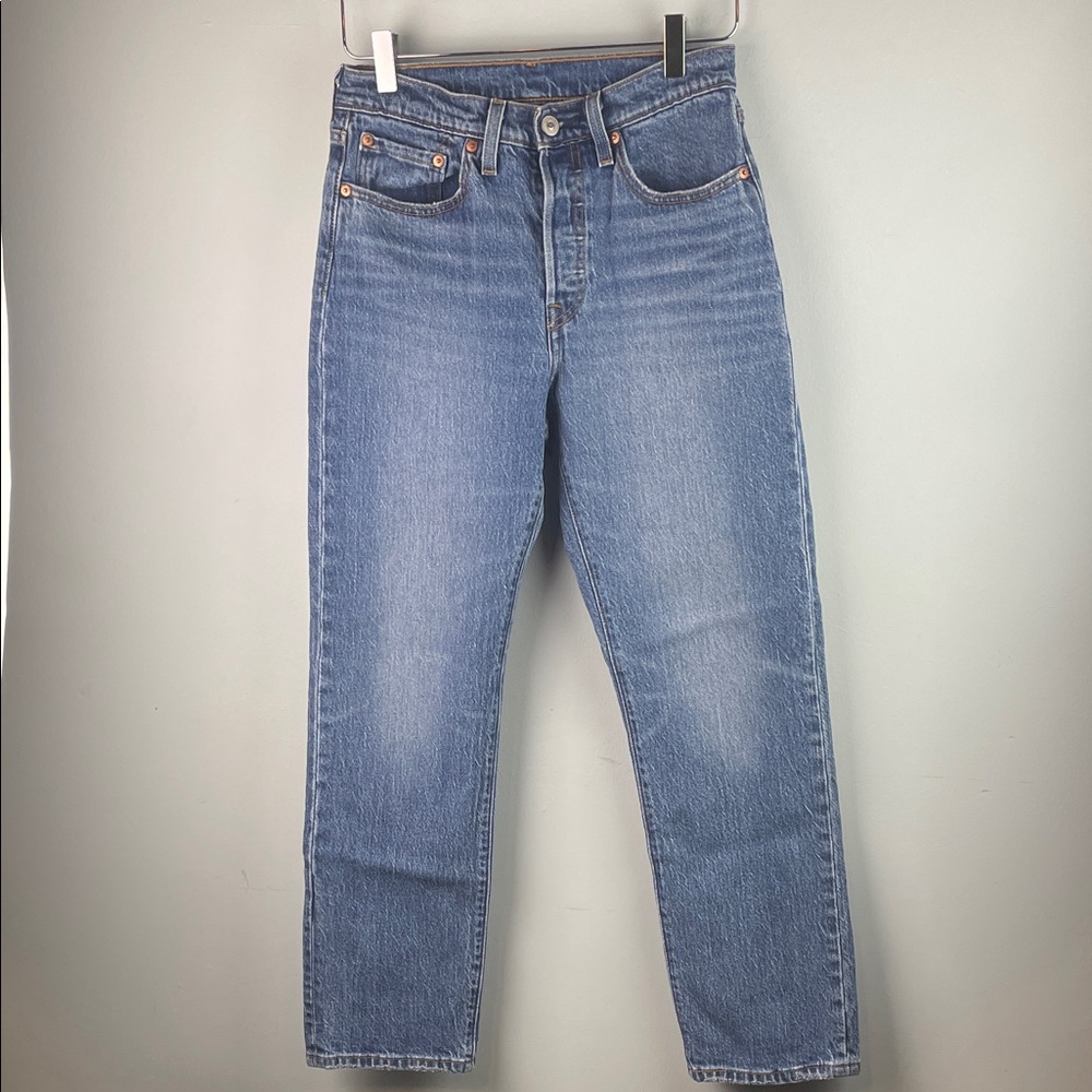 Levi's 501 Button Fly Women’s Blue Straight-Leg Jeans Size W26 L28